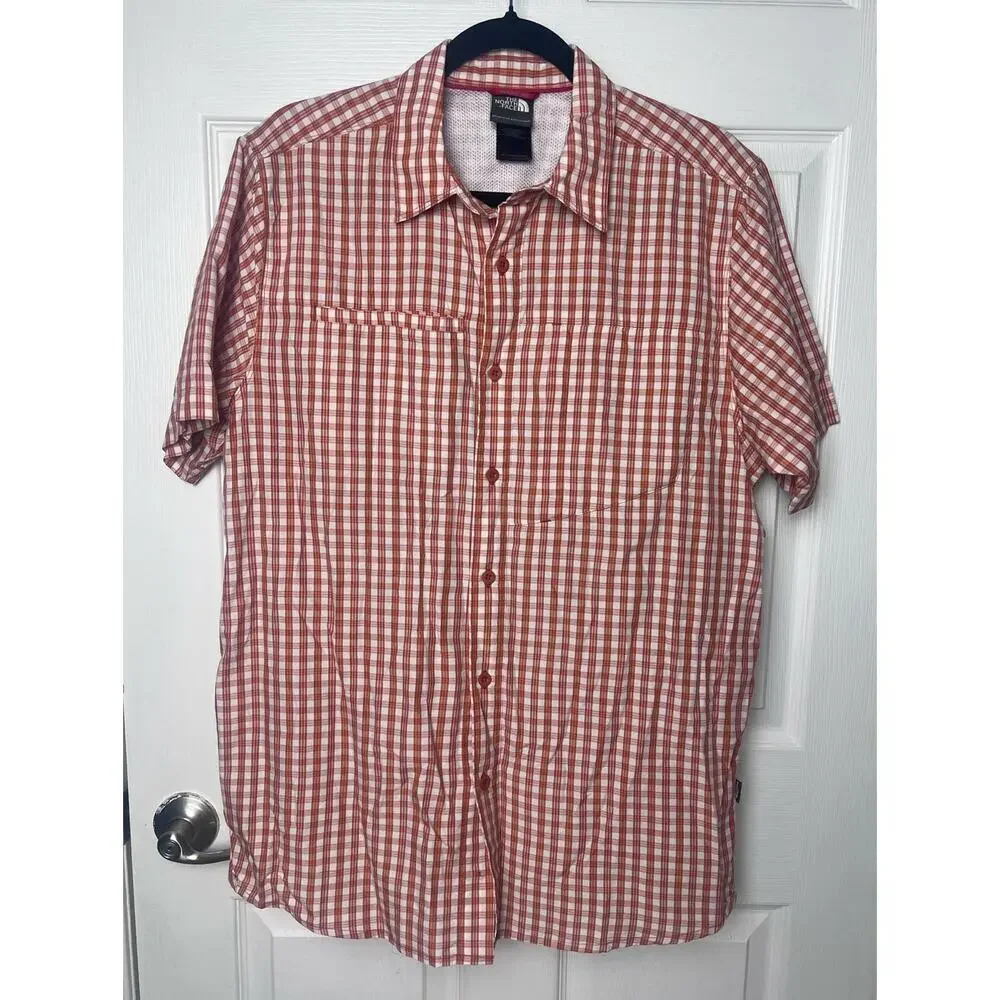 The North Face Short Sleeve Button Down Shirt Size Medium Zipper Pocket
